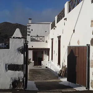 https://villa-rural-glorias.in-canary-islands.com