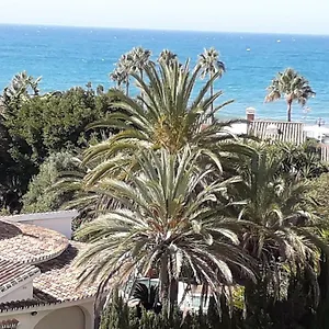 https://marbella-playa-alicate.es-andalucia.com